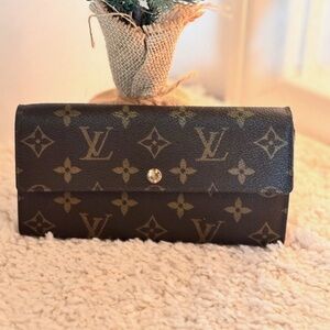 Louis Vuitton Monogram Wallet - Brown